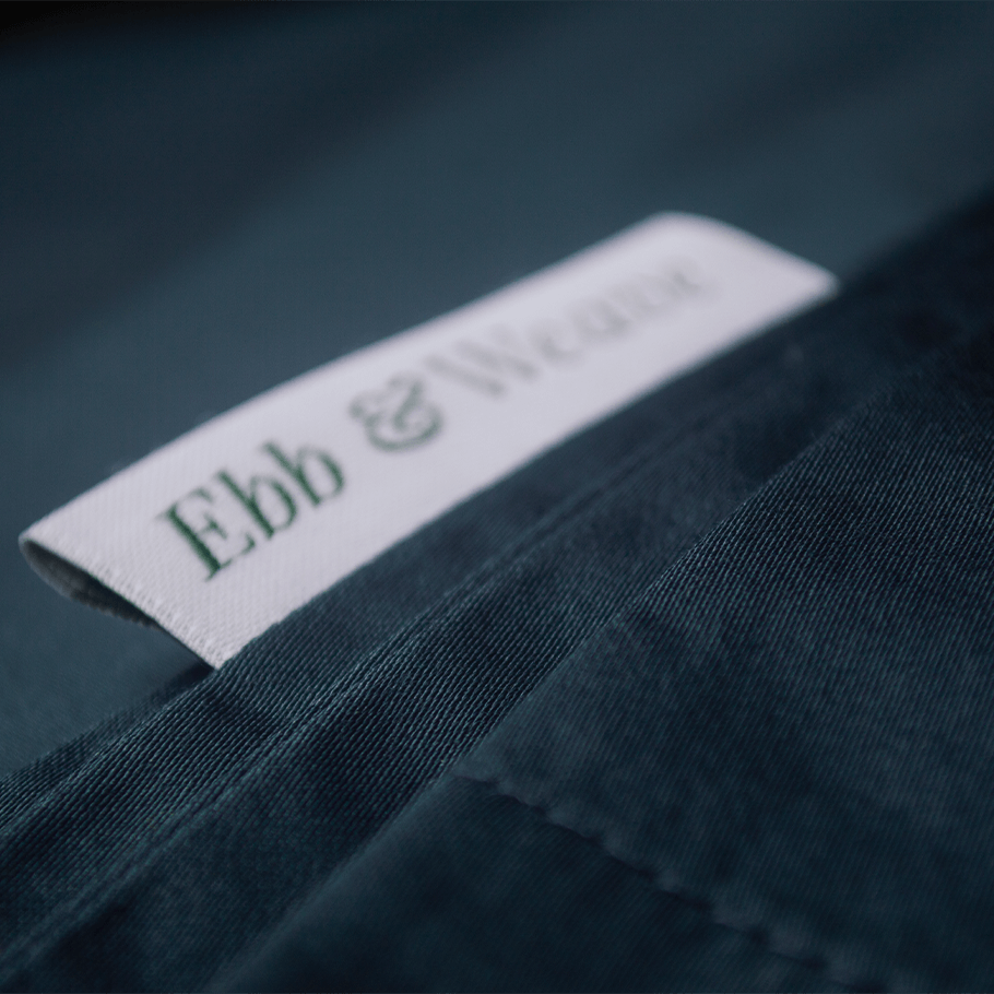 Macro image of Ebb and Weave cotton sateen bedding set fabric make up